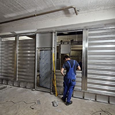 Výroba, dodávka a montáž trasovacích žaluzií tandemového hvozdu - Sladovny SOUFFLET ČR, a.s. - výrobní závod NYMBURK
